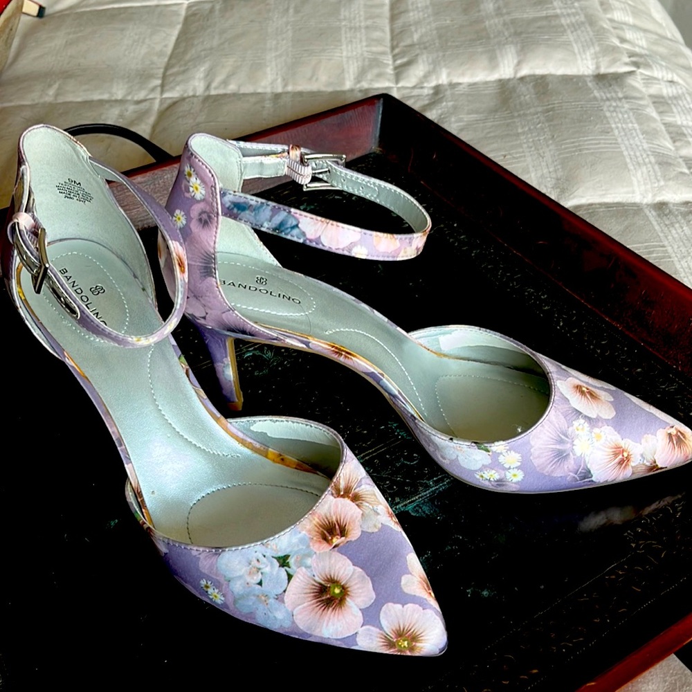 Lovely floral satin high heel pumps with ankle strap